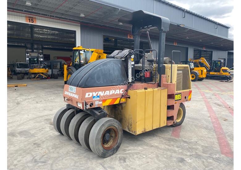 caption 2004 DYNAPAC CP142 ROLLER U3773
