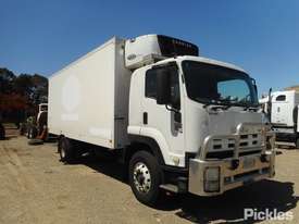 2009 Isuzu FVR1000 Long - picture0' - Click to enlarge