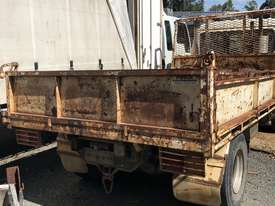 1989 UD Nissan Wrecking Stock #1721  - picture1' - Click to enlarge
