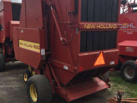 New Holland 650 Round Baler Hay/Forage Equip - picture0' - Click to enlarge