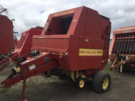New Holland 650 Round Baler Hay/Forage Equip - picture1' - Click to enlarge