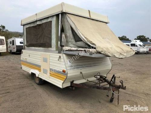 1982 Millard Series 2000 Apollo