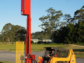PRICE REDUCED Farm Force Series 5 High Lift Hydraulic Post Driver - picture0' - Click to enlarge