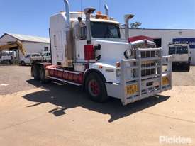 2010 Kenworth T658 - picture0' - Click to enlarge