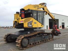 2015 Komatsu XT430-3 Track Harvester - picture2' - Click to enlarge