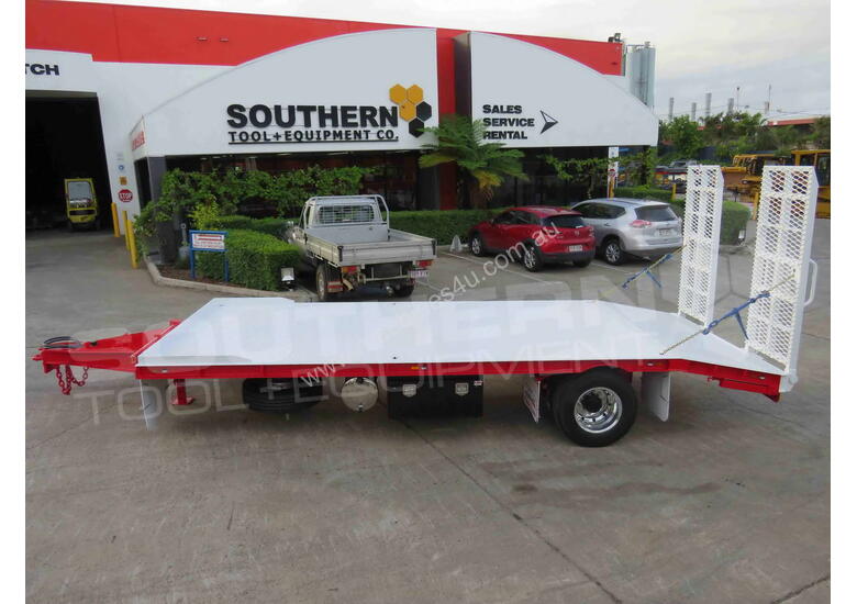 caption Interstate trailers 9 Ton Single Axle Tag Trailer Super Series ATTTAG
