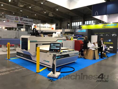 AES Super Nova CNC Nesting Machine.