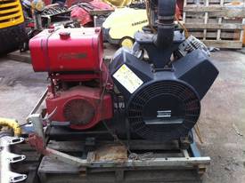 Atlas Copco LT 11-20 (300 PSI) - picture0' - Click to enlarge