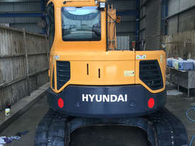 Hyundai R80CR-9 Excavator - picture1' - Click to enlarge
