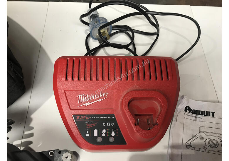 Used milwaukee Milwaukee Cable Tie and Custom Length Banding tool PBTMT E Power Tools Metal in