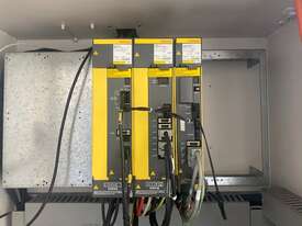 VERTICAL  MACHINING CENTRE  - picture2' - Click to enlarge