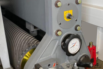 700mm Widebelt Sander. Single Belt. Terrific value 700mm Widebelt Sander. Single Belt. Terrific value