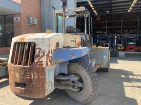 16 Tonne Forklift For Sale! - picture1' - Click to enlarge