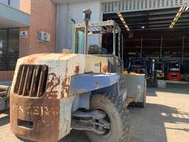 16 Tonne Forklift For Sale! - picture2' - Click to enlarge