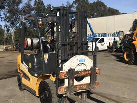LiuGong CLG2025H Dual Fuel Forklift - picture0' - Click to enlarge