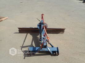 BERENDS 3 POINT LINKAGE GRADER BLADE - picture0' - Click to enlarge