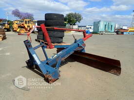 BERENDS 3 POINT LINKAGE GRADER BLADE - picture0' - Click to enlarge