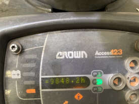Crown GPC3000 Pallet Truck Forklift - picture2' - Click to enlarge