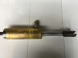 Enerpac 10 Ton Hydraulic Cylinder Single Acting BRC106 - Used Item - picture0' - Click to enlarge