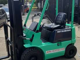 Mitsubishi 1000kg compact forklift 3m lift height Diesel  - picture0' - Click to enlarge