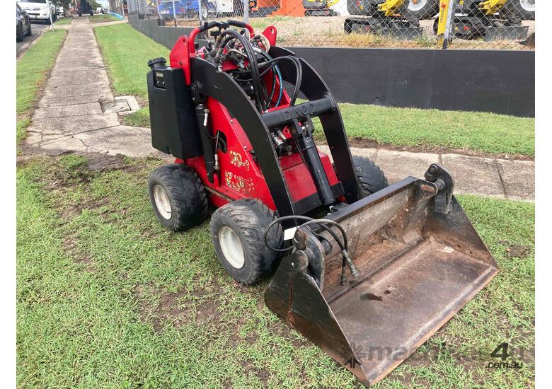 Used 2004 Dingo Australia K93 Wheeled Mini loaders in , Listed on
