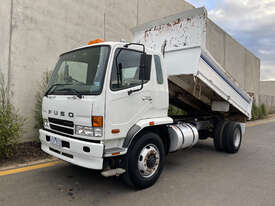 Mitsubishi FM652 Tipper Truck - picture0' - Click to enlarge