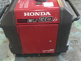 Honda Inverter Generator 3 KVA Silent Portable Petrol EU30IS - Used Item - picture0' - Click to enlarge