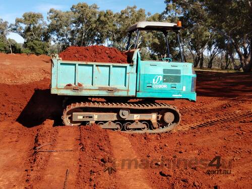 Komatsu CD30R-1 tracked dumper with 360 rotation