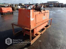 LINCOLN DIESEL WELDER GENERATOR - picture0' - Click to enlarge