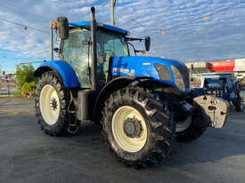 New Holland T7.235 FWA/4WD Tractor - picture0' - Click to enlarge