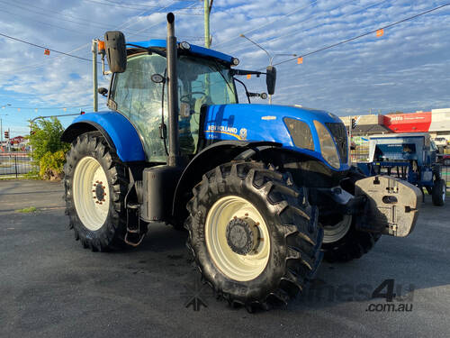 New Holland T7.235 FWA/4WD Tractor