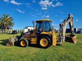 Volvo BL71B Backhoe Loader - picture0' - Click to enlarge