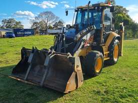 Volvo BL71B Backhoe Loader - picture1' - Click to enlarge