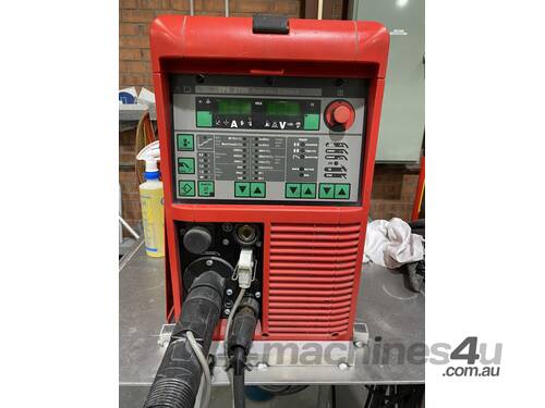 Fronius 2700 Transpulse Synergic Inverter MIG