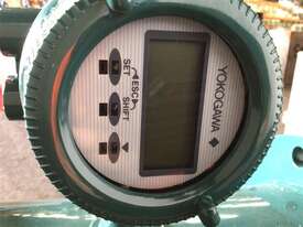 Yokogawa Magnetic Flowmeter Remote Converter - picture2' - Click to enlarge