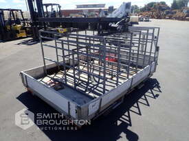 ALUMINIUM TRAY TO SUIT TOYOTA HILUX - picture0' - Click to enlarge