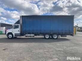 1995 Freightliner FL80 - picture1' - Click to enlarge