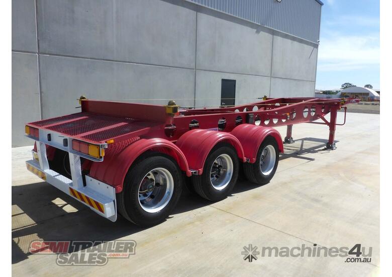 Buy Used 2013 maxi trans Maxitrans 20FT Ultra Lite Skel B Trailer Skel ...