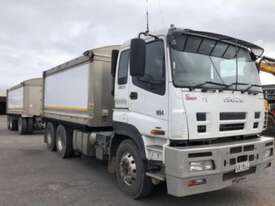 2016 ISUZU CXY GIGA 6X4 TIPPER DAY CAB + MAXITRANS 3A SUPER DOG TIPPING TRAILER - picture0' - Click to enlarge