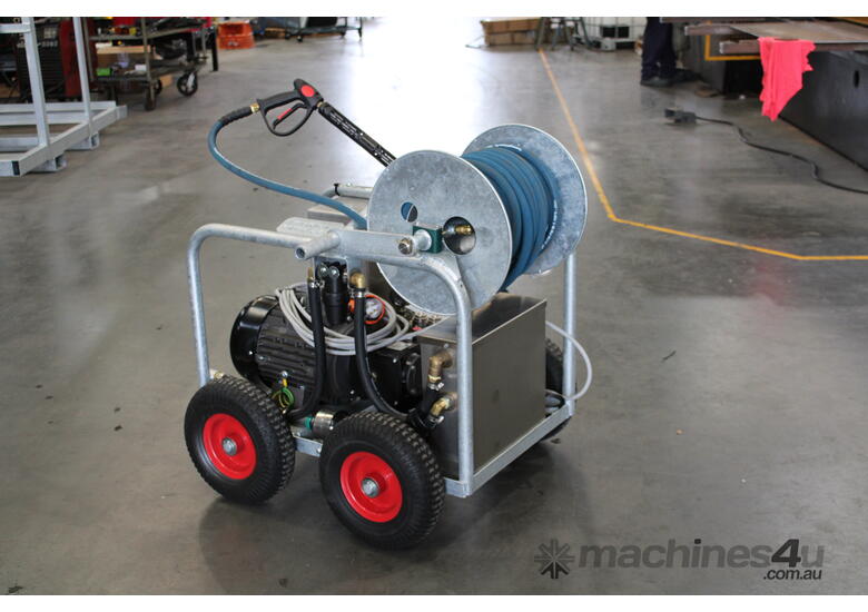 caption 10HP Electric ThoroughClean Water Blaster - Powered by an Italian 10HP – 240 Volt motor!