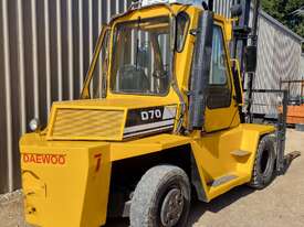 Daewoo 7 Tonne Diesel Counterbalance Forklift - picture0' - Click to enlarge