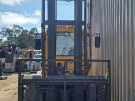 Daewoo 7 Tonne Diesel Counterbalance Forklift - picture2' - Click to enlarge