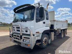 2010 Isuzu Giga CXY - picture0' - Click to enlarge