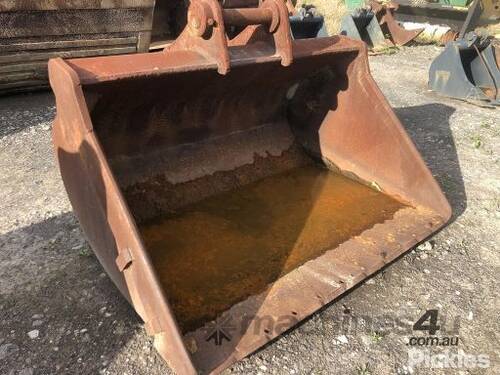 Excavator Mud Bucket, 1,800mm