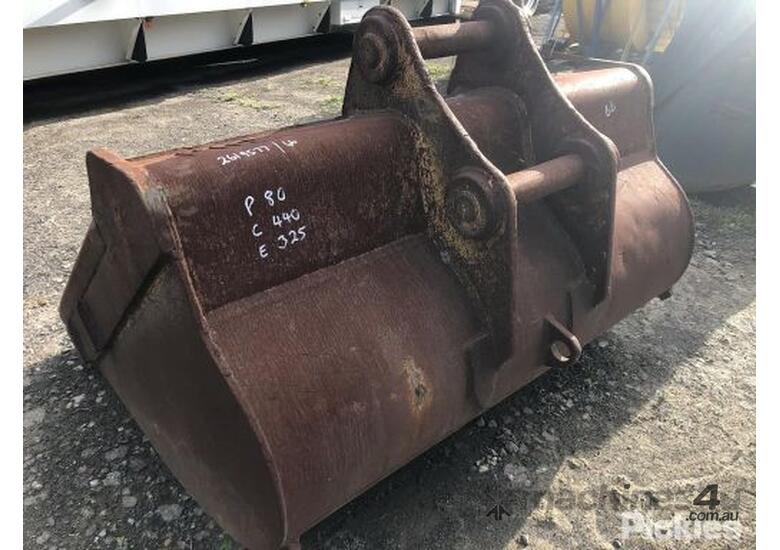 Used Excavator Mud Bucket 1 800mm Excavator Bucket in , Listed on