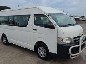 Toyota Hiace - picture0' - Click to enlarge