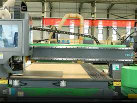 Automatic Tool Changer CNC Router (IT NEEDS TO GO!) - picture0' - Click to enlarge