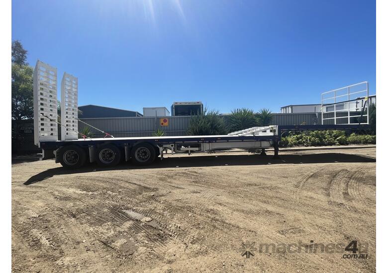 caption DASSA 45ft Drop Deck Road Train Trailer