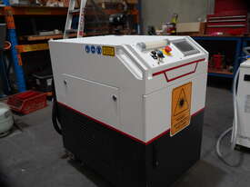 Laser Cleaner 200w Hand Held Laser Cleaner - picture0' - Click to enlarge