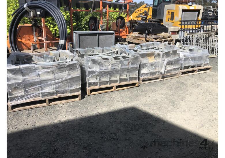 Used STANCHIONS FORM WORK STANCHIONS SYSTEM Formwork Systems in